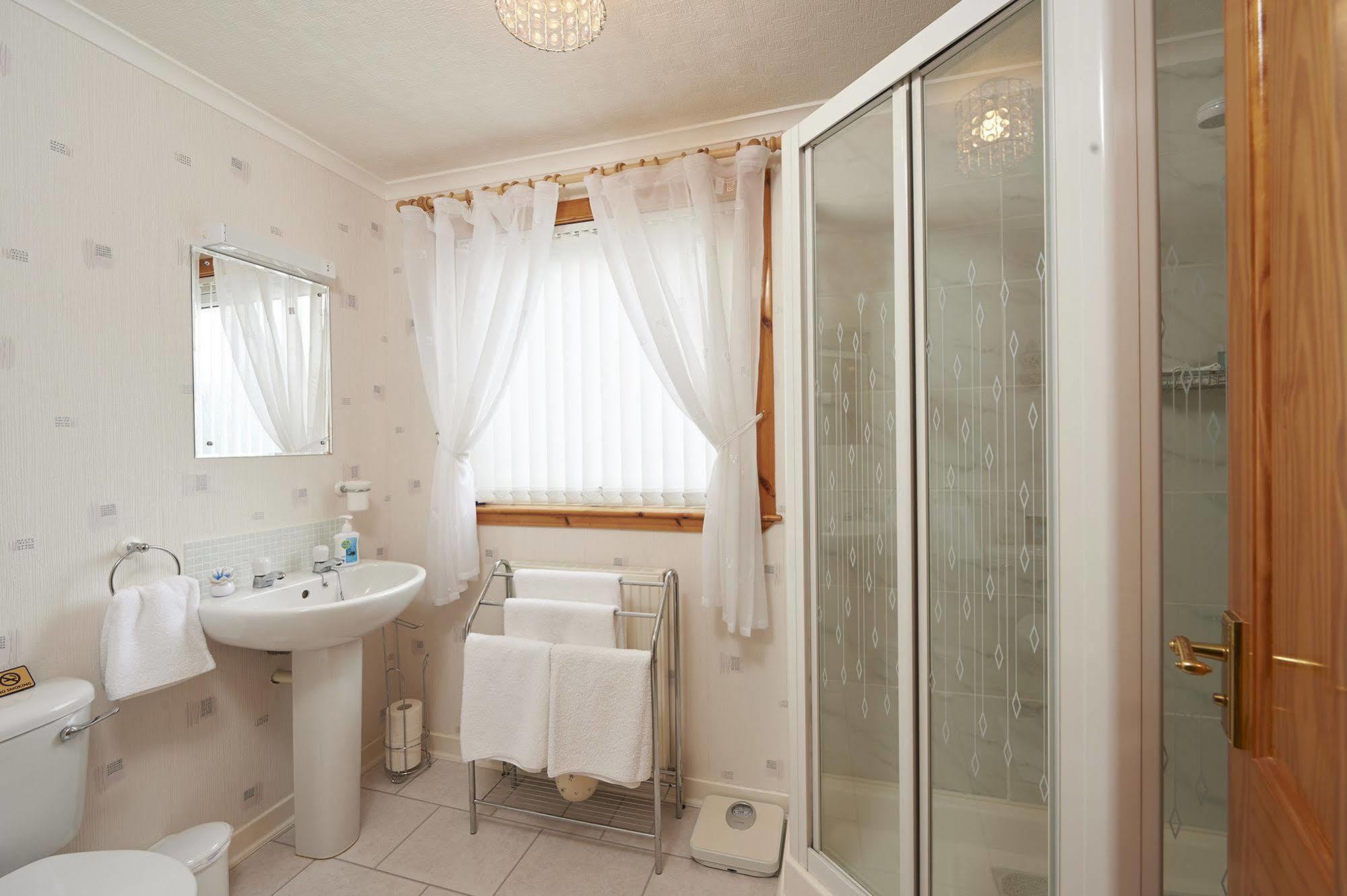Ailigean B&B Inverness Extérieur photo